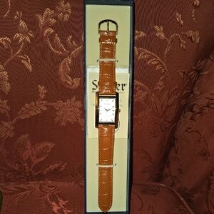 Elegant Men's Tan Leather Strap Watch
